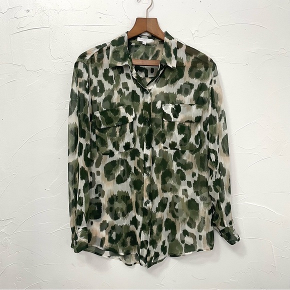 Equipment Femme Slim Signature Silk Shirt Leopard Print Green - Picture 5 of 11